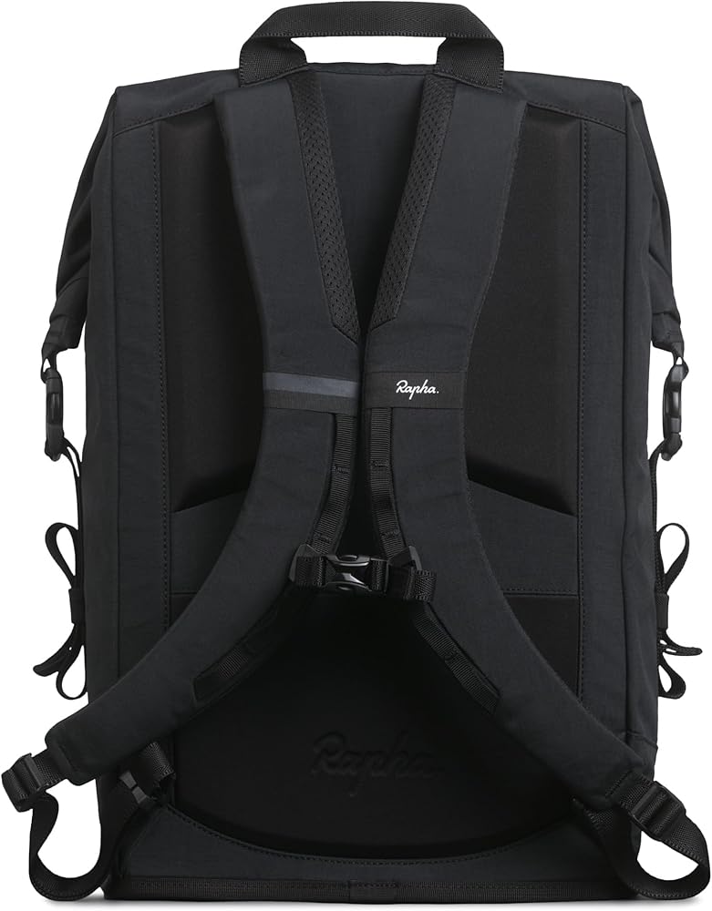 新品 Rapha 現行版 ロールトップ バックパック 30リットル Amazon.co.jp: [RAPHA] ラファ Roll Top Backpack 30リットル